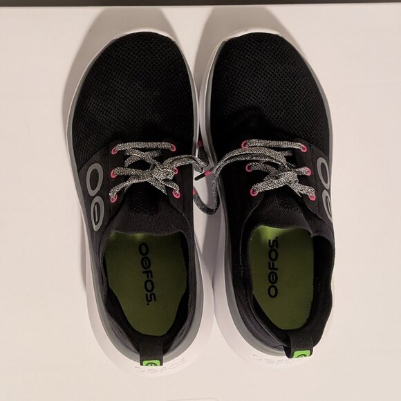 Oofos Oomy Stride Sneakers, Black White, Size 8 - Picture 8 of 10